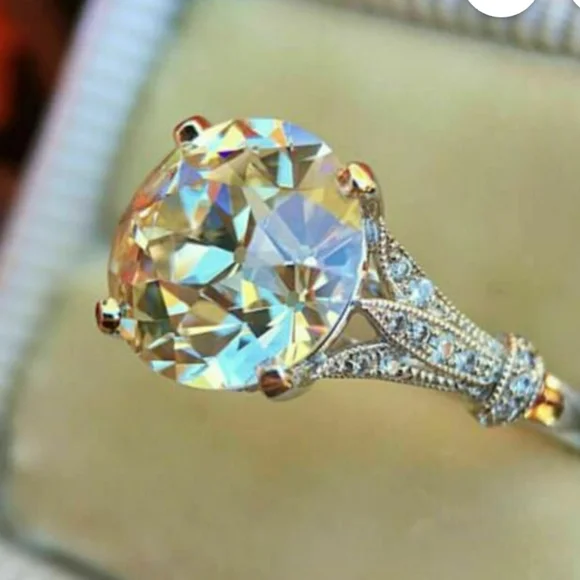 NWOT Moissanite 10MM Round Diamond / 925 Silver Vintage - Picture 9 of 16